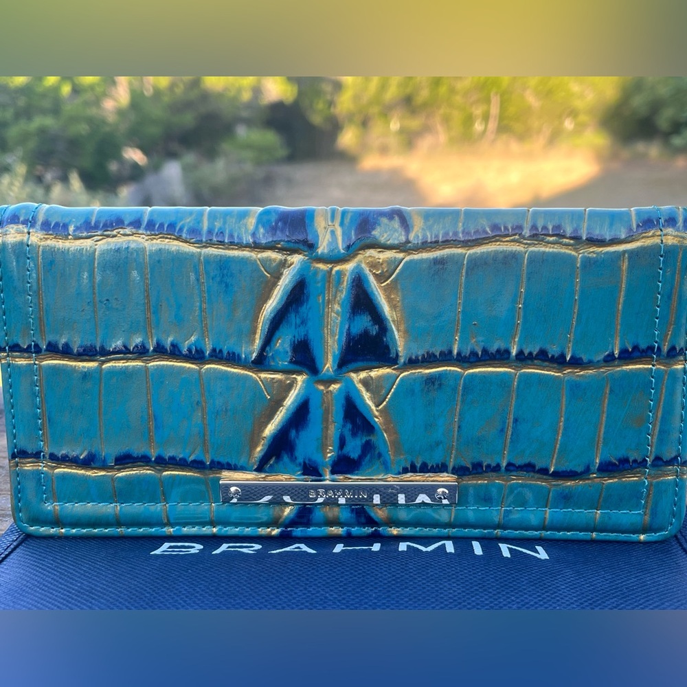 NWT Brahmin Ady in PARAKEET ESTUARY Wallet